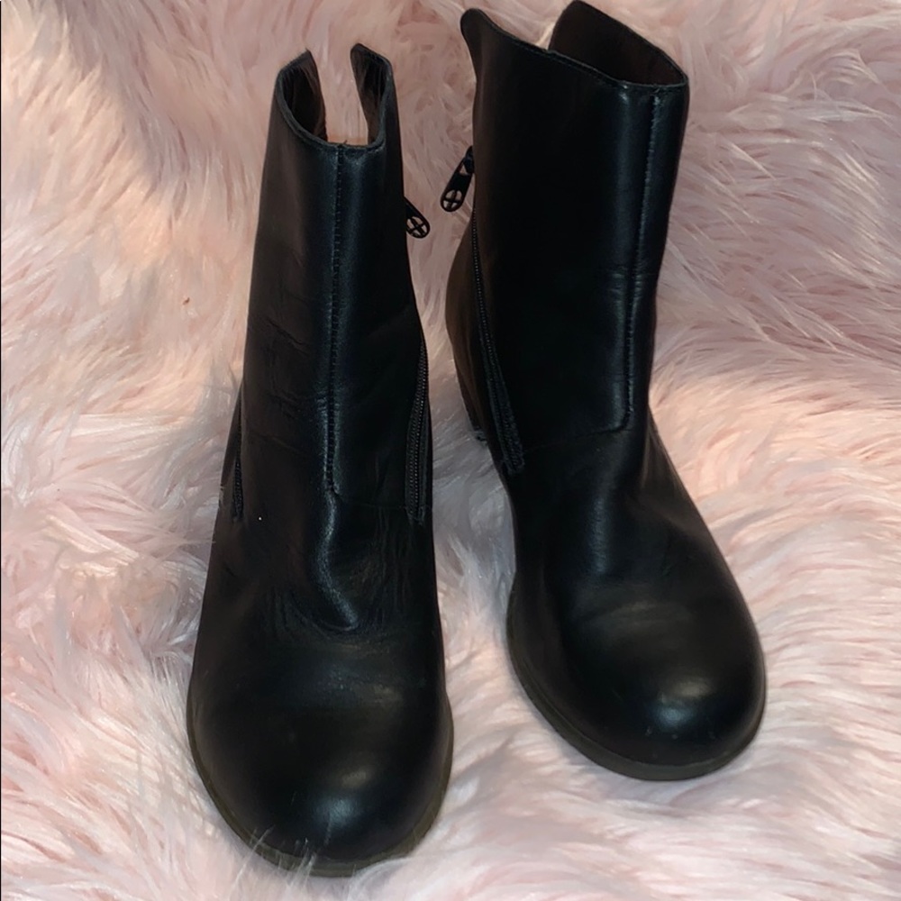 Dr. Martens Jenna Dia Ankle Booties